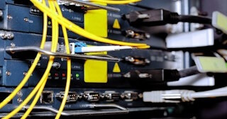 Заказать монтаж сетей в Химках. Обслуживание ПК, ремонт от 311 руб